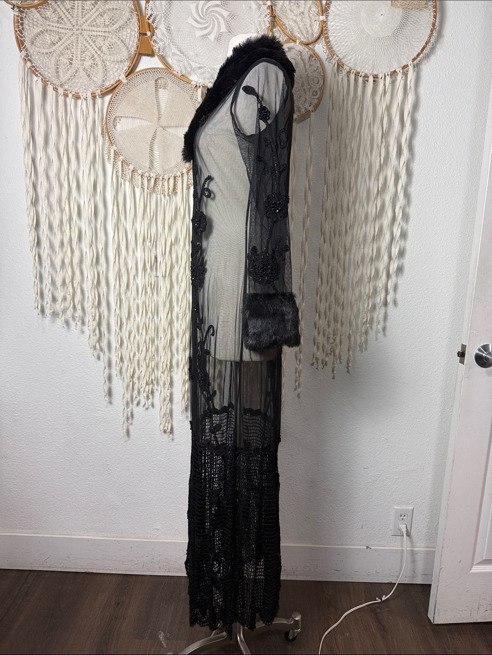 Vintage Sue Wong Black Embellished Crochet and Faux Fur Trim Long Sleeve Kimono - Picture 5 of 14